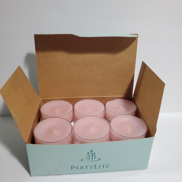 NIB Partylite Lavish Happy Moments V04977 set of 12 scented tealight candles